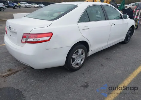 2010 Toyota Camry z USA, uszkodzony, nr VIN 4T1BF3EK5AU537326